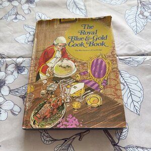 The Royal Blue & Gold Cookbook The Marchioness of Cambridge